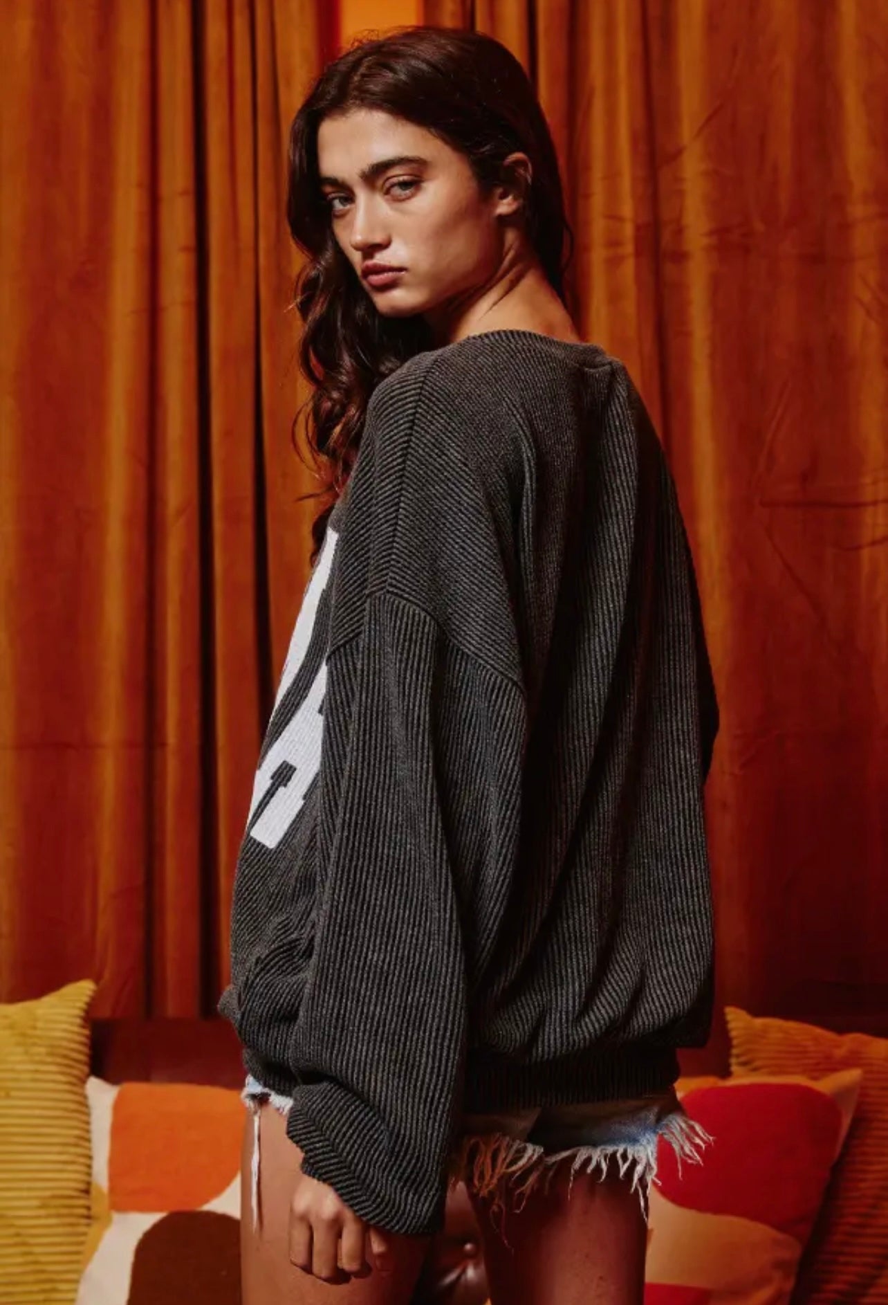 Comfy Oversized Graphic Pullover