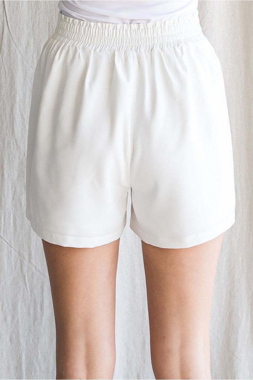 Toni Off-White Pull-On Shorts