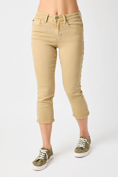 Judy Blue Mid Rise Capri