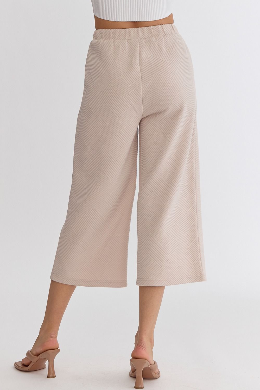 Wendy Textured Cropped Pants