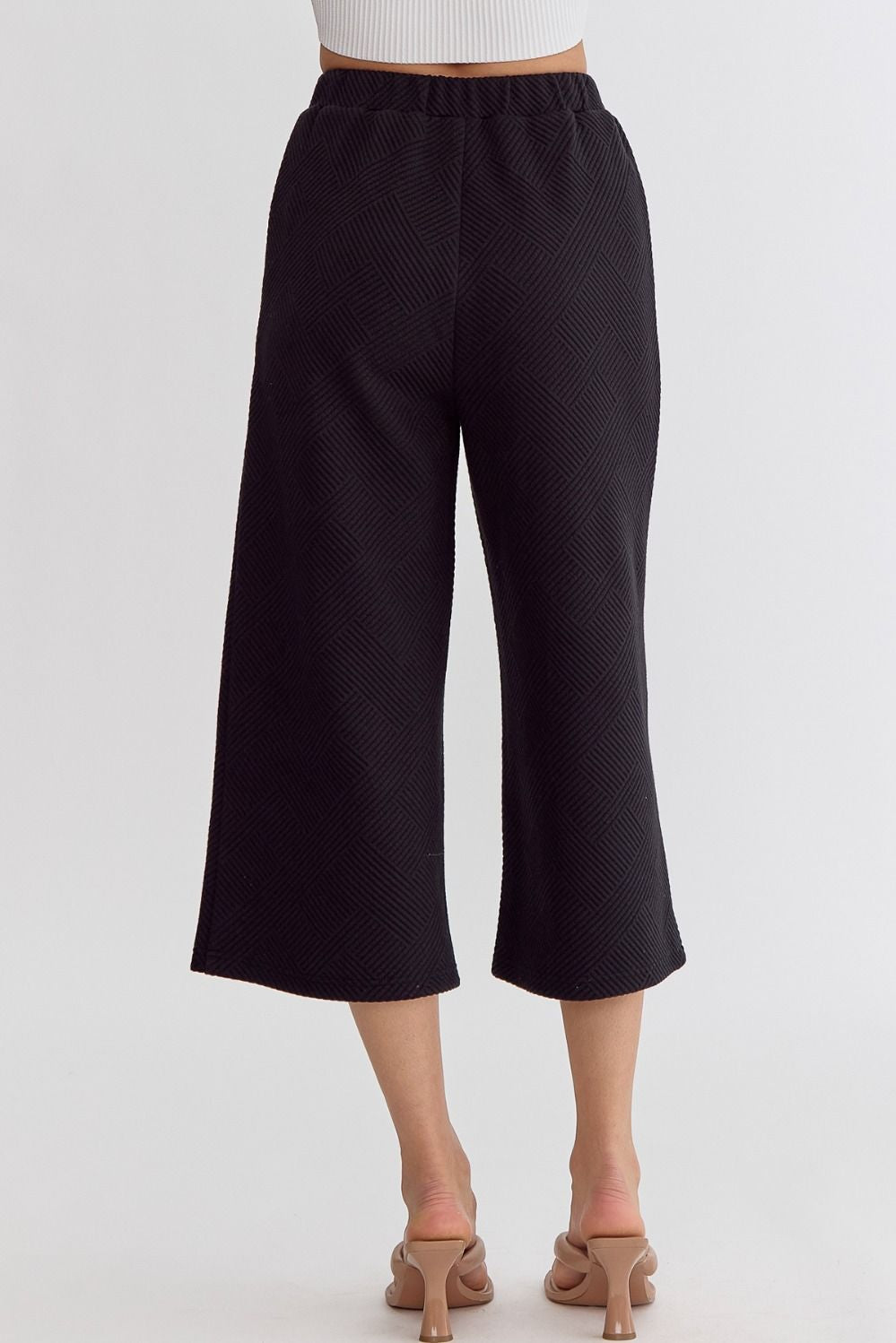 Wendy Textured Cropped Pants