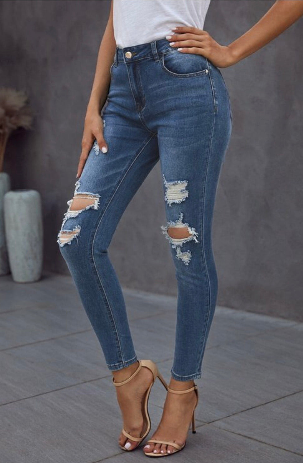 Viv Vintage Ripped Skinny Jeans - Corinne Boutique Family Owned and Operated USA