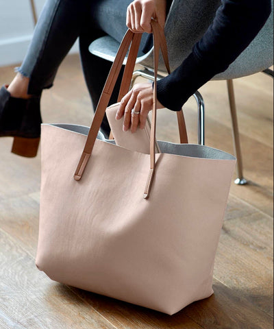 Classic Leather Tote - Corinne Boutique Family Owned and Operated USA